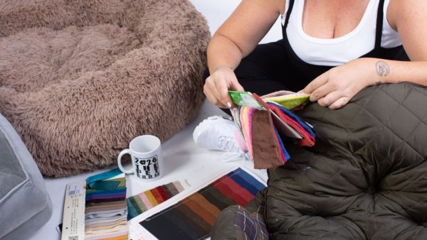 materiales para camas de mascotas de tu marca